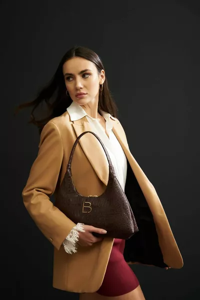 Дамска чанта за ръце и рамо