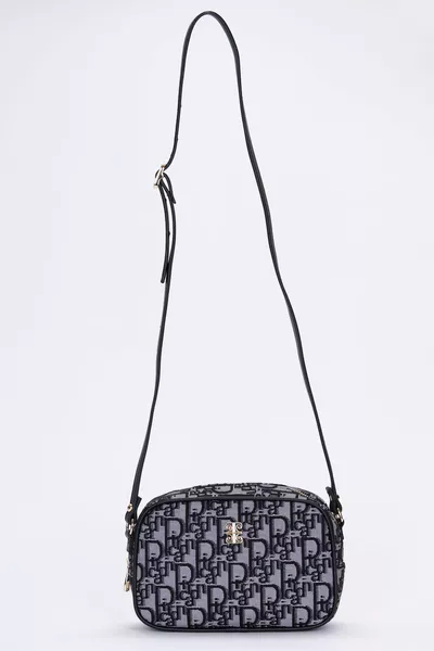 حقيبة كتف نسائية سوداء 