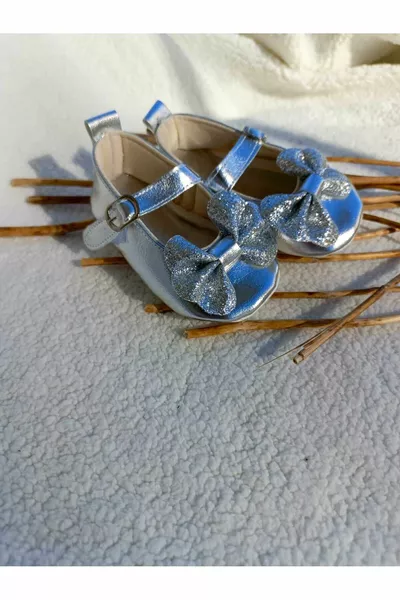 BABY GIRL SOFT SOLE PRINCESS BOOTIES (  no 0-6 months;  no compatible for  months )