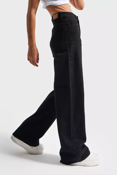 Jean denim femme noir Black Od couleur Olea, coupe large, confort, taille haute