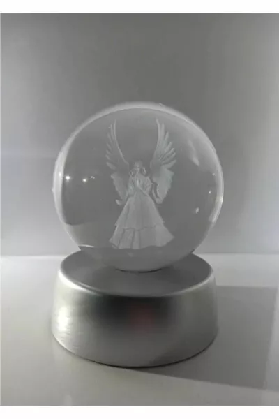 Стъклен глобус с фигура на ангел с LED светлина на стойка, специално за Свети Валентин