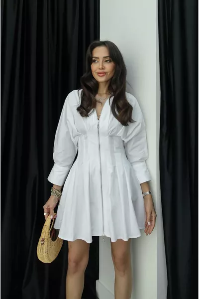 Abito con zip bianco e pince