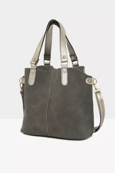 Borsa da donna grigia in nabuk con tre scomparti e chiusura a scatto 