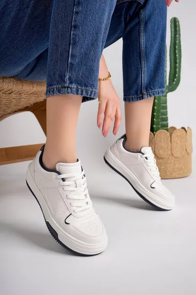 حذاء نسائي كحلي رياضي يومي