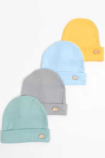 Бебешка памучна шапка с 4 броя и дървена емблема