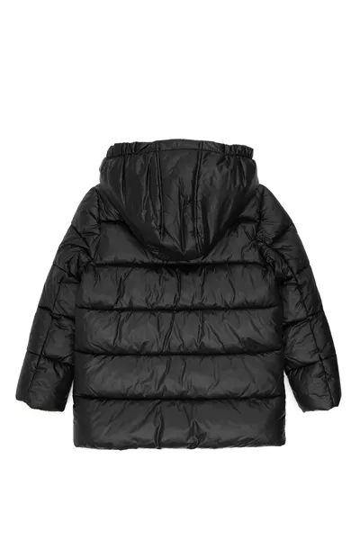 سترة سوداء للصبي 