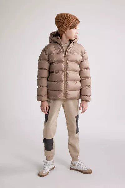 سترة مضغوطة مائية للأطفال الذكور بغطاء للرأس وسحاب وجيوب WN