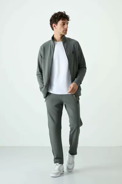 طقم رجالي رياضي بحزام مستقيم وياقة عالية بسحاب، شكل مريح، بنطلون كلاسيكي - 