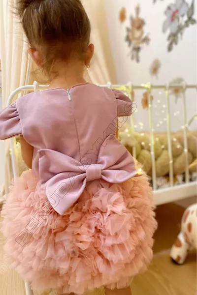 Платье для девочки с коротким рукавом и фатином розового цвета — Принцесса