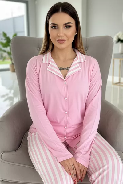 طقم بيجامة نسائي طويل الأكمام من البامبو بلون وردي فاتح مع خطوط وأزرار أمامية