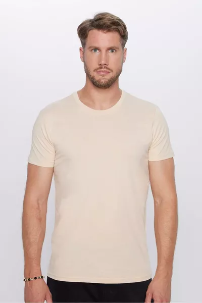 قميص بياقة دائرية للجنسين، قصّة ضيقة، قصّة نحيلة، مصنوع من القطن %، ناعم الملمس، باللون الكريمي