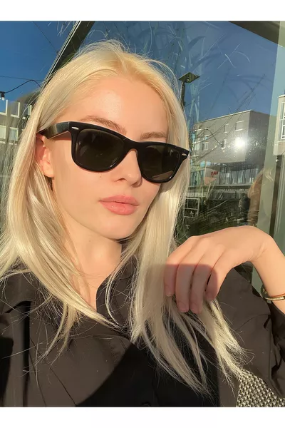 نظارة شمسية كلاسيكية لامعة بطريقة Wayfarer بتصميم عابر للجنسين