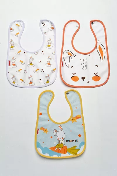 Set di 3 Bavaglini Quadrati in Microfibra a Tema Coniglio con Chiusura a Snap nella Propria Scatola