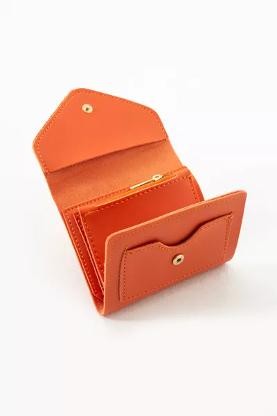 محفظة نسائية باللون البرتقالي مع تفاصيل ذهبية وسحاب وعدة أقسام - إكسسوار