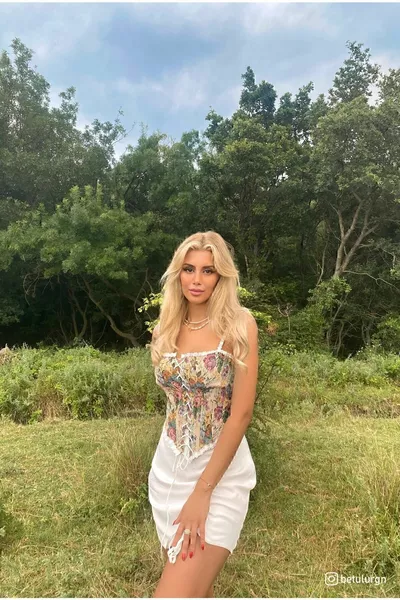 French Vintage Floral Lace-Up Corset Bustier