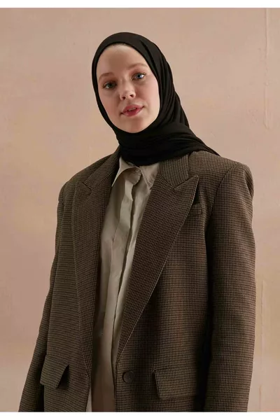 Sciarpa in maglia nera