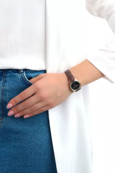 ساعة يد نسائية UDF