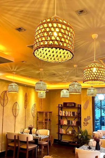 Плетена Бамбукова Рафия Бохемска Ратанова Плафониера  см (включително фасунга)