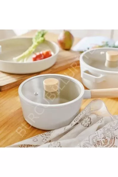 Fika cm Saucepan with Glass Lid