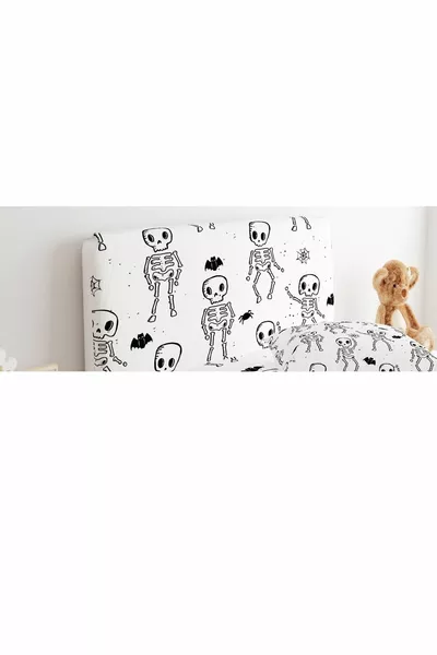 غطاء رأس السرير هيكل عظمي يلعب وخفاش