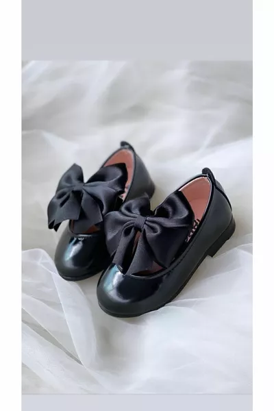 Meisjesschoen met strikje