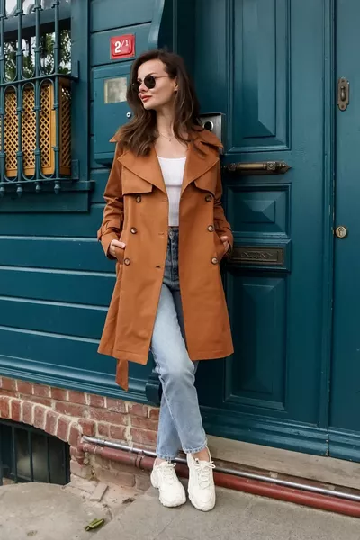 معطف نسائي طويل من القطن % غاباردين بحزام مبطن طول  سم موديل  بلون الكراميل