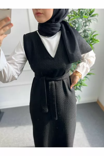 جانيلة محجبة من صوف التويد الأسود