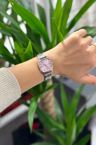 MONTRE CARRÉE MODÈLE VINTAGE (avec cadeau)