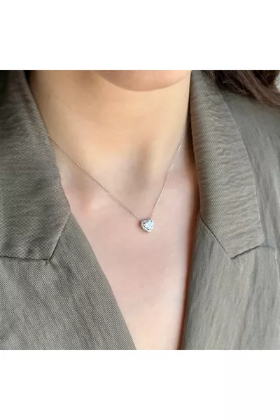 Işıklı Kolye Kutulu Gümüş Pırlanta Montür Kalp Kolye |  Ayar Gümüş Kolye
