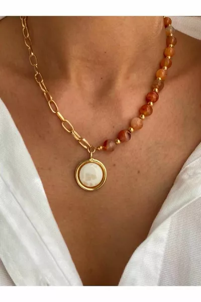 Kette mit natürlichem Stein und Perlmuttanhänger