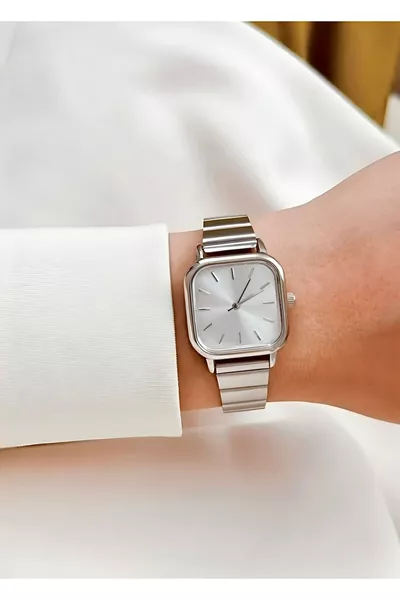 أنيقة - ساعة يد نسائية - مع علبة هدايا