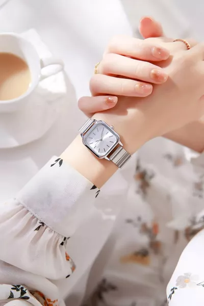 Lüx Kadın Kol Saati ( Ayarlanabilir Kordon )