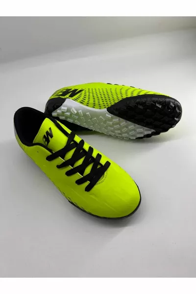 أحذية أستروتيرف