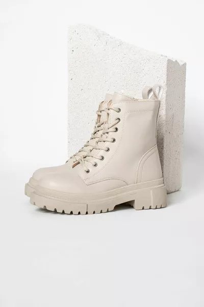 بوت نسائي بيج (نعال 5 سم)