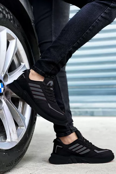 Baskets pour homme à rayures fumées noires