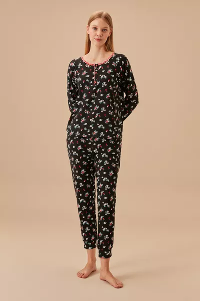 طقم بيجامة مقرمشة