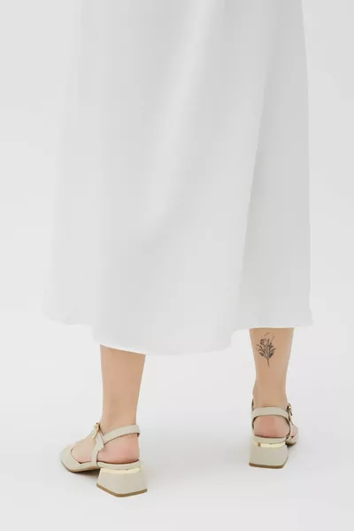 صنادل جلد طبيعي بكعب عال للسيدات   مليار Ayk 