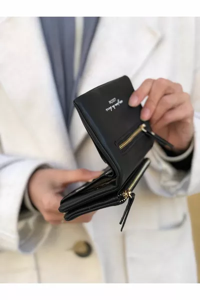 محفظة نسائية من الجلد الناعم