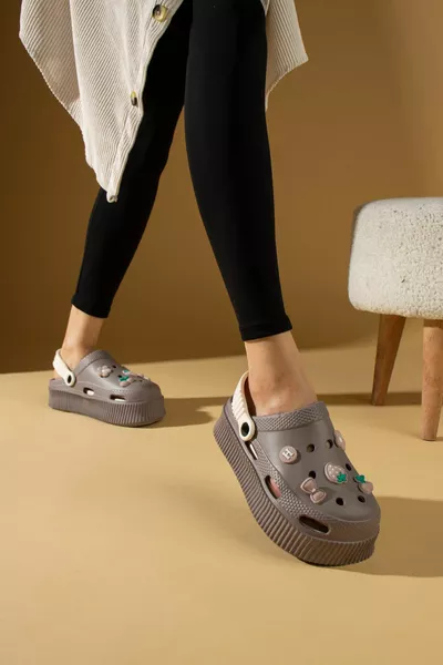 المرأة المنك إيفا البحر بيتش كوك طبيب ممرضة مستشفى كونفورت عارضة الصنادل النعال