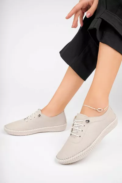 جلد طبيعي فضي نسائي أحذية جلدية كاجوال 