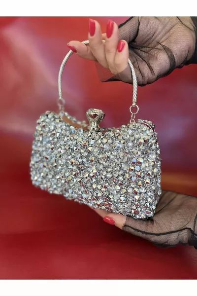 ВЕЧЕРНА ЧАНТА С ГОЛЕМИ КАМЪНИ