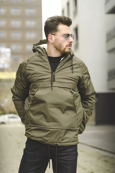 معطف كنغري مقاوم للماء مبطن بالفرو من الداخل