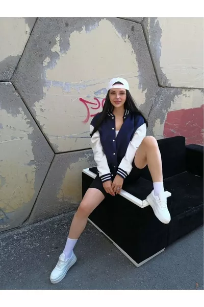 Unisex Donkerblauw-Witte Collegejas met Knopen