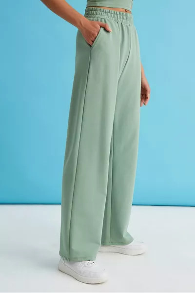 Hellgrüne Weite Jogginghose