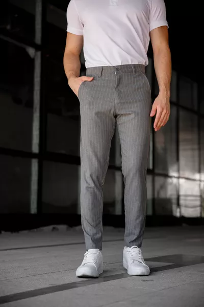 بنطال رجالي بقصة ضيقة مخطط من القماش الفحمي