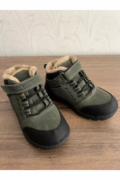 أحذية للأولاد مع فرو صوفي داخل نعل غير قابل للانزلاق مقاوم للماء