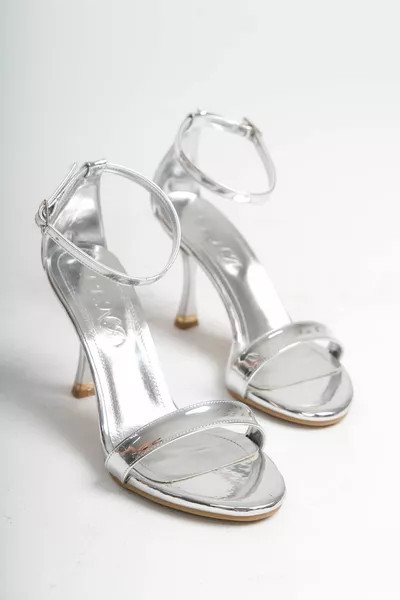 المرأة كعب مفصل الفضة الصنادل الأحذية