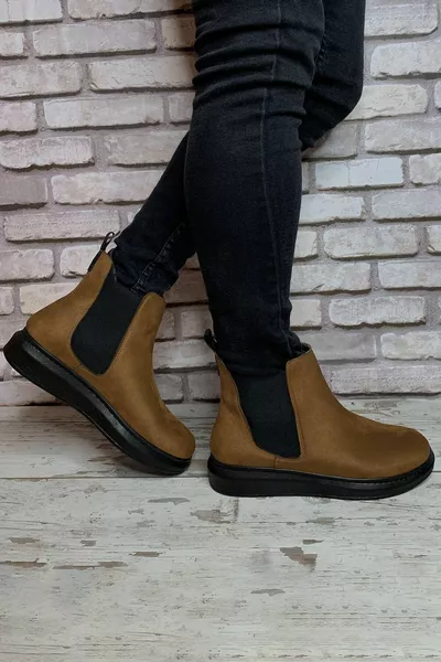 حذاء سويدي تان رجالي 