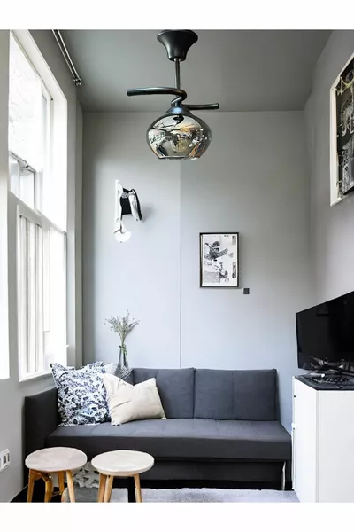 Люстра для освещения прихожей, коридора, черный корпус с дымчатым стеклом,  Пойраз, одиночная