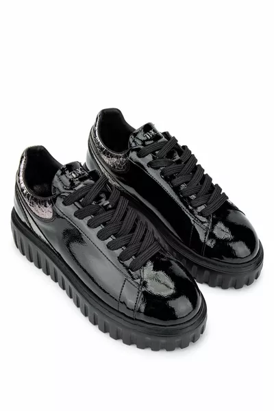 نسائي جلد طبيعي أسود براءات الاختراع الجلود أحذية رياضية وأحذية رياضية